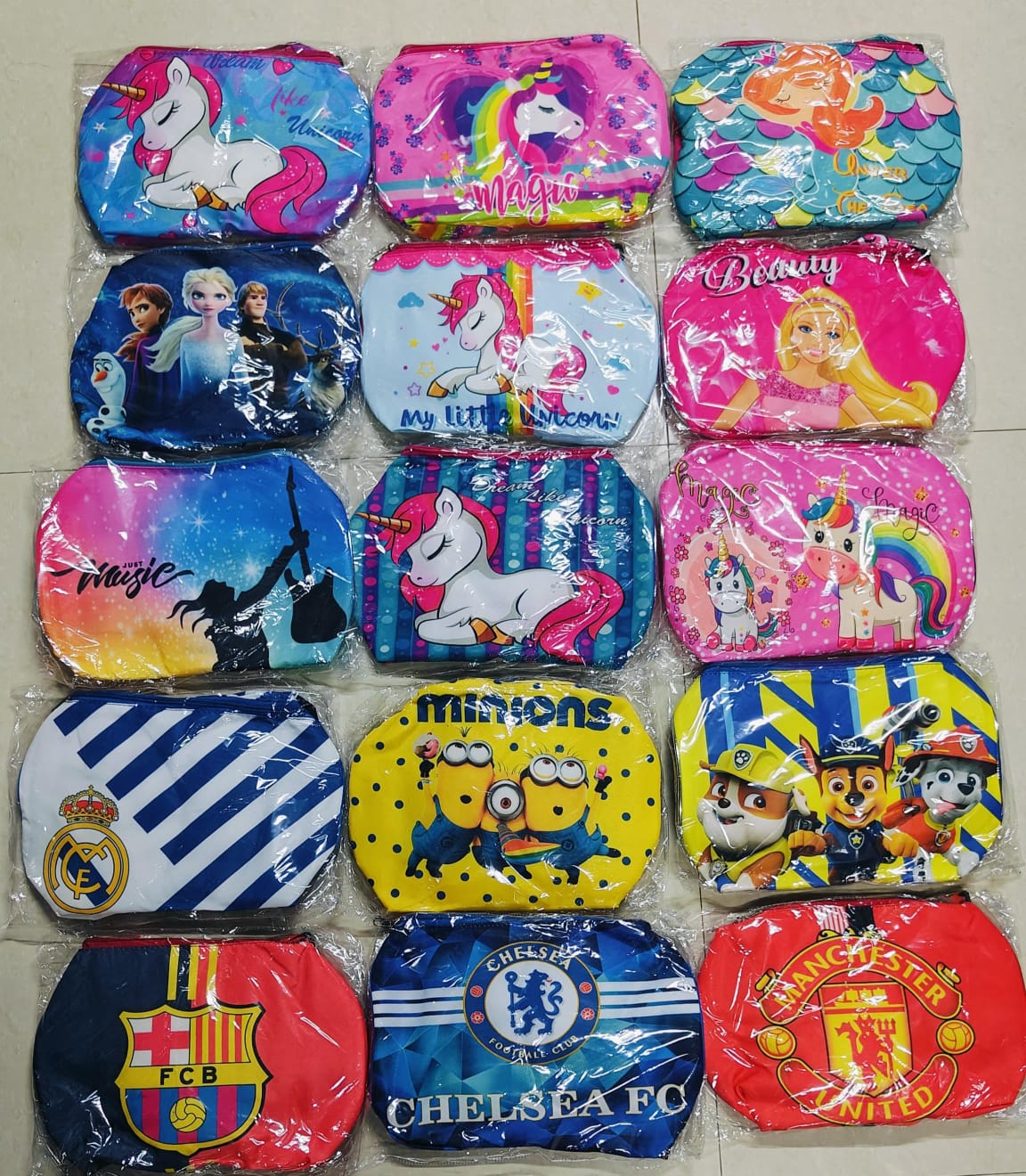 🎒 Kids’ Duffle Bag – Stylish, Spacious & Travel-Ready! 🎒